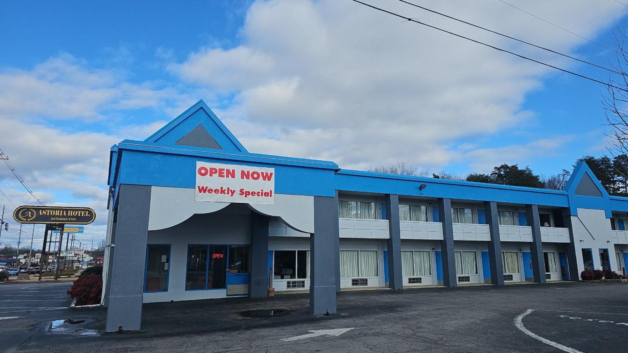 Astoria Hotel North Danville Dış mekan fotoğraf